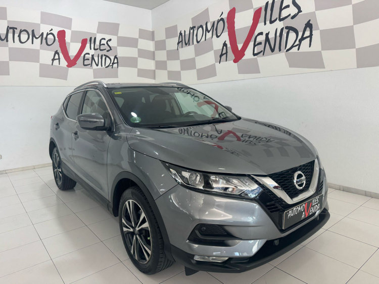 Nissan Qashqai N-Connecta foto miniatura