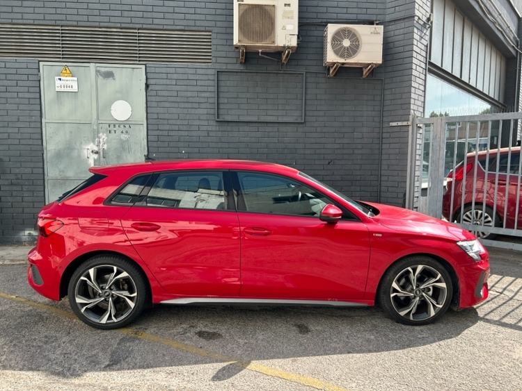 Audi A3 Sportback 35 TFSI S line foto miniatura