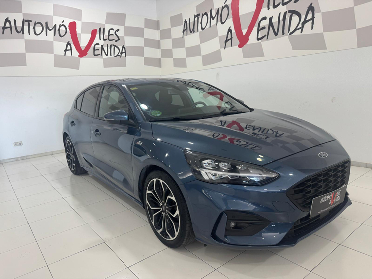 Ford Focus ST-Line foto miniatura