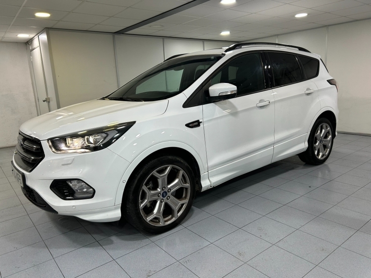 Ford Kuga ST-Line foto miniatura