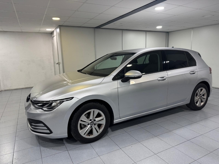 Volkswagen Golf VIII Life eTSI foto miniatura