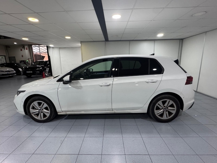 Volkswagen Golf VIII Life eTSI foto miniatura