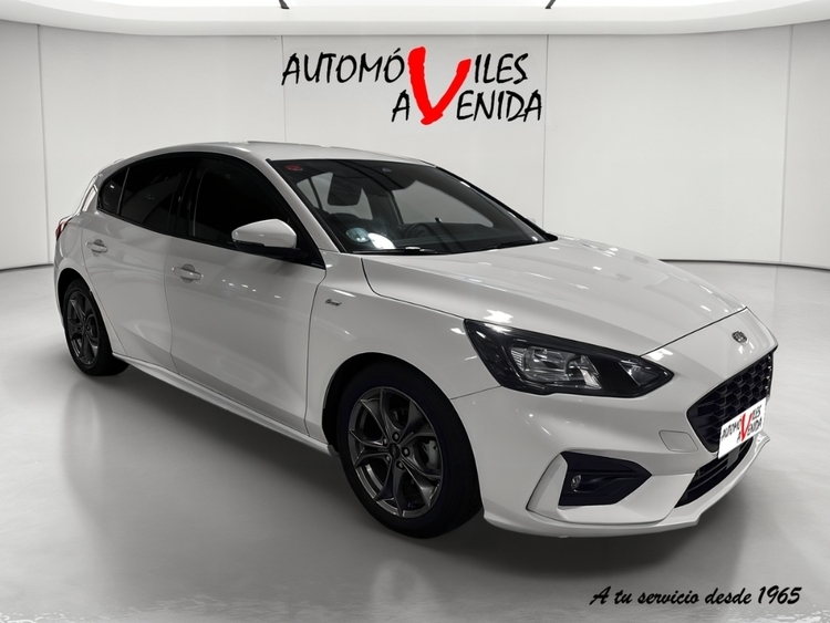 Ford Focus ST-Line foto miniatura