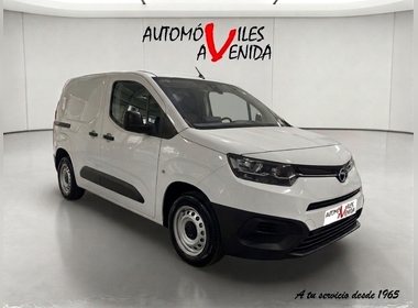 TOYOTA - PROACE CITY