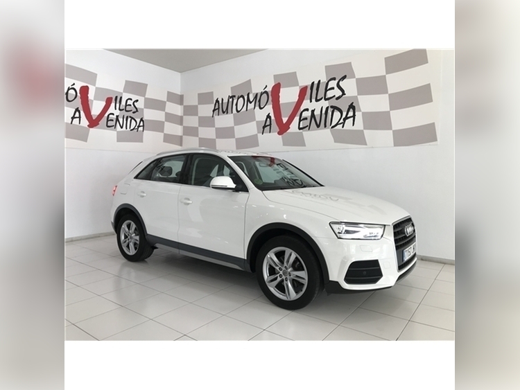 Audi Q3 Design Edition foto miniatura