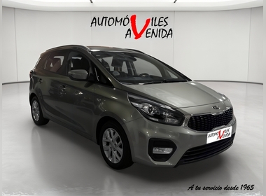 Kia - Carens